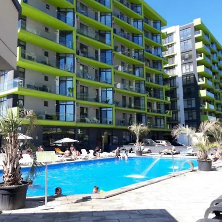 Alezzi Mamaia Nord - 20 M De Plaja