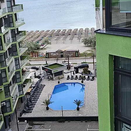 Alezzi Mamaia Nord - 20 M De Plaja 公寓