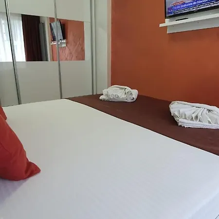 Alezzi Mamaia Nord - 20 M De Plaja 那沃达利