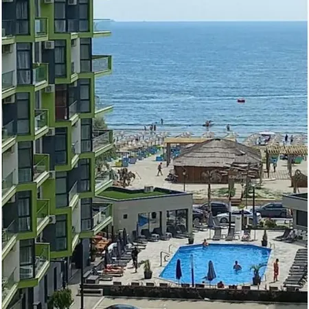 Alezzi Mamaia Nord - 20 M De Plaja ナボダリ