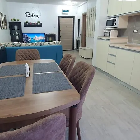 Alezzi Mamaia Nord - 20 M De Plaja Apartment *