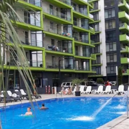 Apartment Alezzi Mamaia Nord - 20 M De Plaja *