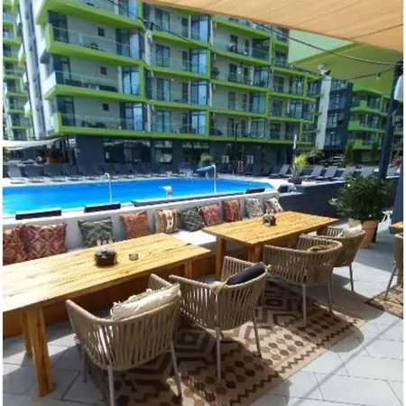Alezzi Mamaia Nord - 20 M De Plaja Apartment